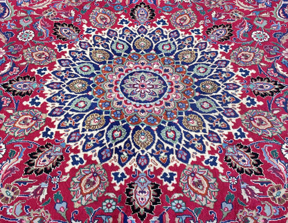 Fine Hand-Knotted Persian Kashmar Carpet