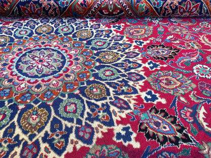 Fine Hand-Knotted Persian Kashmar Carpet