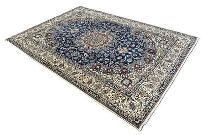 Fine Hand-Knotted Persian Naien Carpet