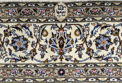 Fine Hand-Knotted Persian Kashan Carpet