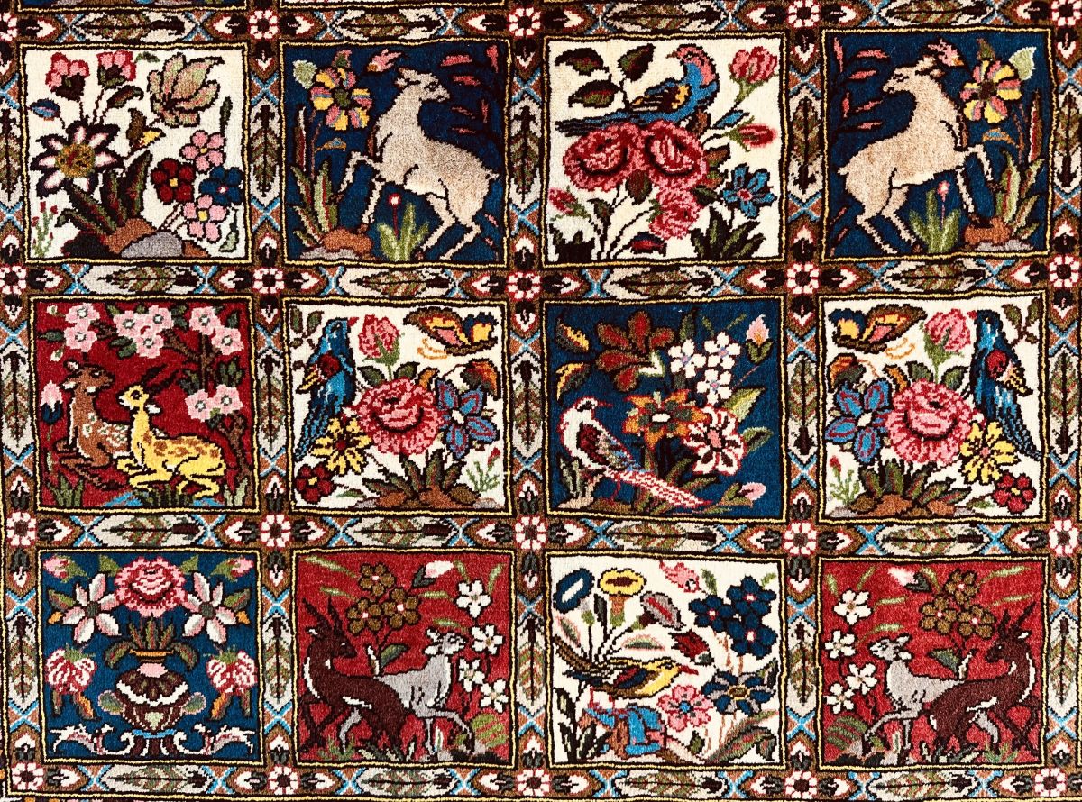 Fine Hand-Knotted Tribal Persian Bakhtiar Chahalshotor Carpet