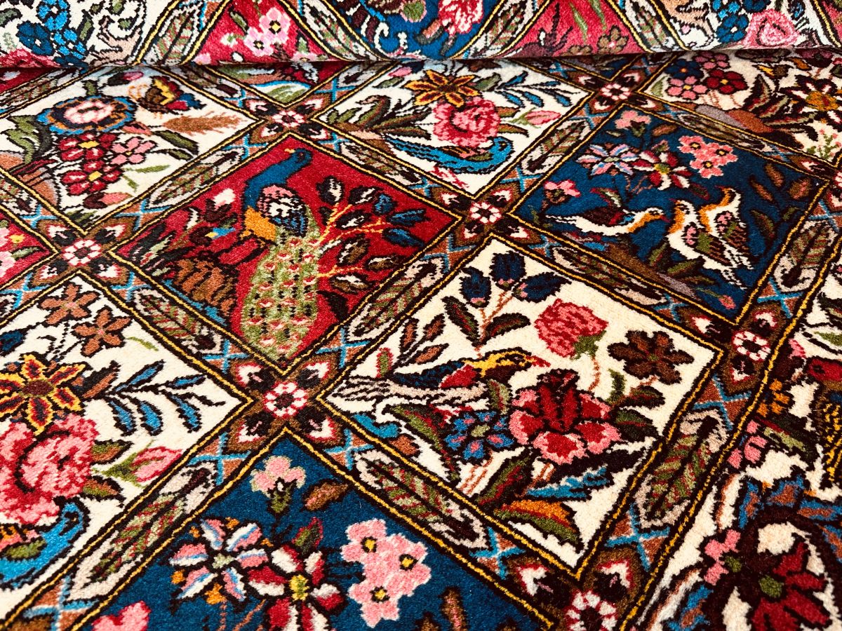 Fine Hand-Knotted Tribal Persian Bakhtiar Chahalshotor Carpet