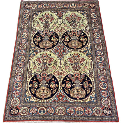 Fine Hand-Knotted Persian Varamin Carpet