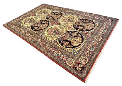 Fine Hand-Knotted Persian Varamin Carpet