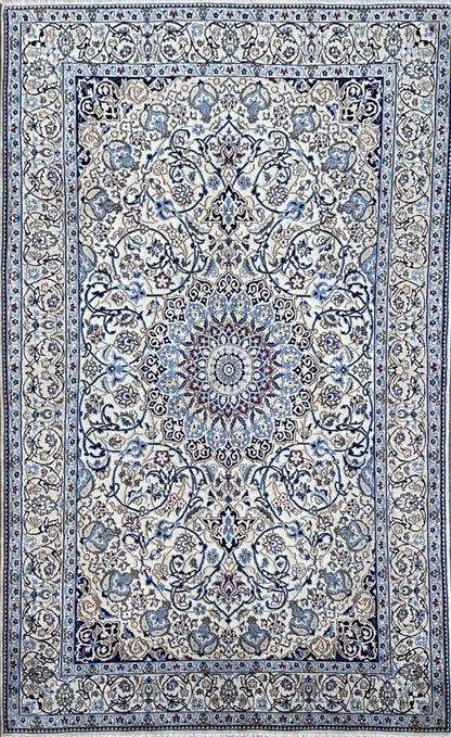 Fine Hand-Knotted Persian Naien Carpet