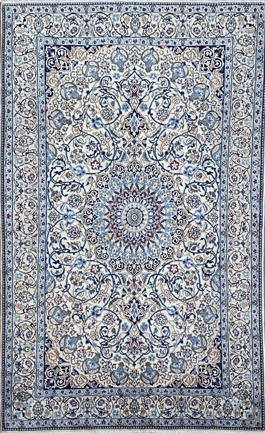 Fine Hand-Knotted Persian Naien Carpet