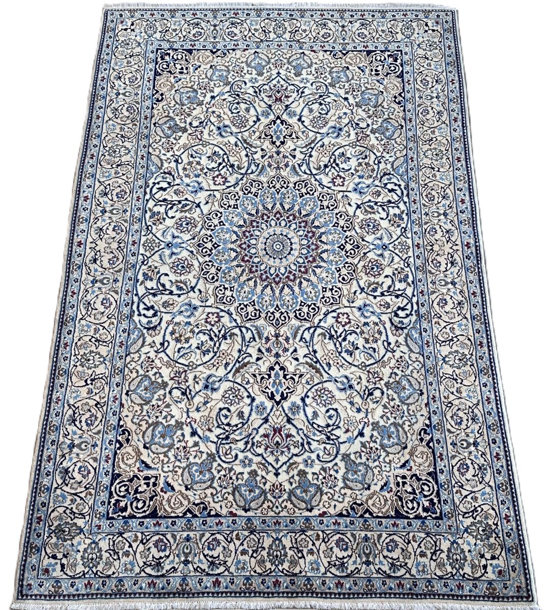 Fine Hand-Knotted Persian Naien Carpet