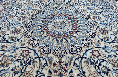 Fine Hand-Knotted Persian Naien Carpet