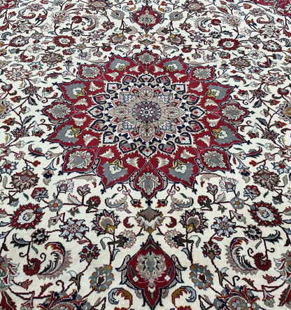Fine Hand-Knotted Persian Kashmar Carpet