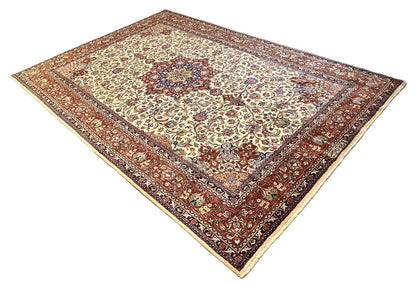 Fine Hand-Knotted Persian Tabriz Carpet