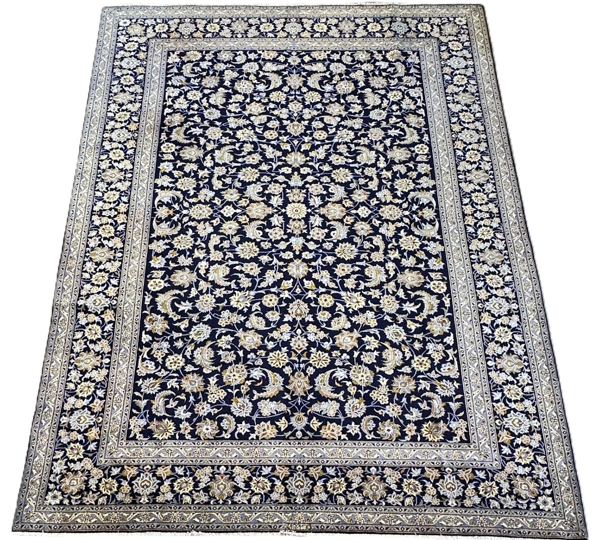 Fine Hand-knotted Royal Persian Kashan Carpet