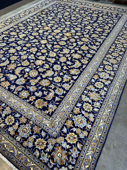 Fine Hand-knotted Royal Persian Kashan Carpet