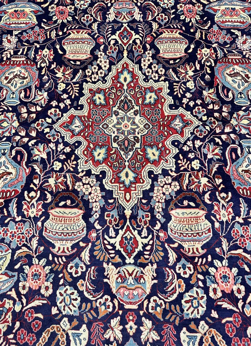 Rare Hand-Knotted Persian Sarouq Carpet