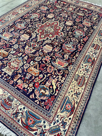 Rare Hand-Knotted Persian Sarouq Carpet