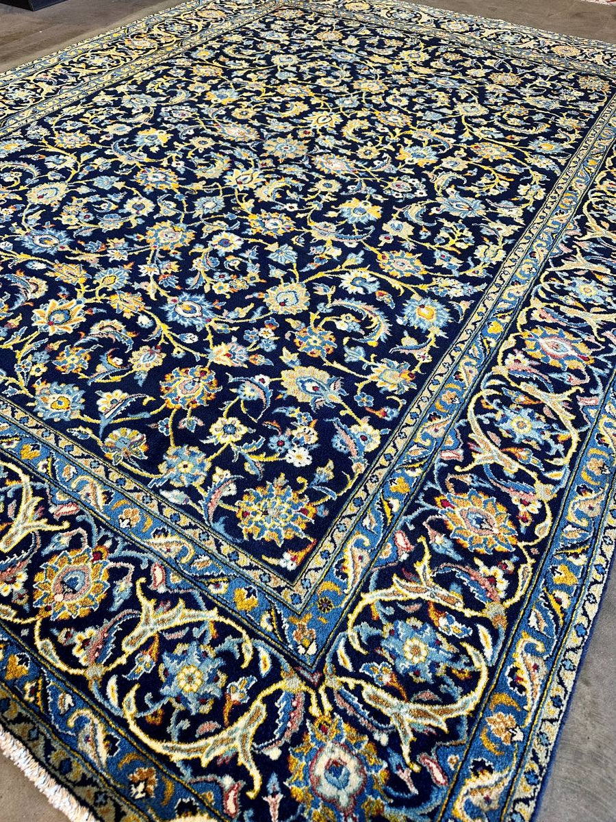 Fine Hand-knotted Royal Persian Kashan Carpet