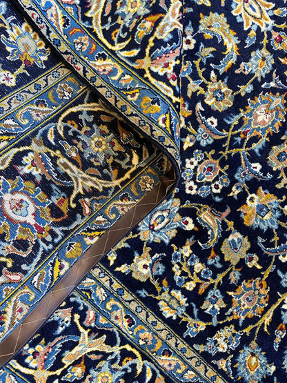 Fine Hand-knotted Royal Persian Kashan Carpet