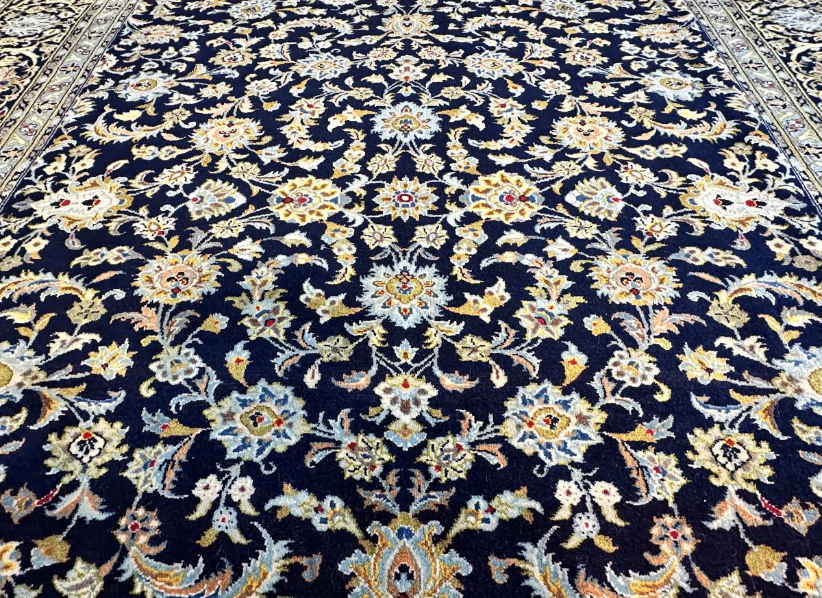 Fine Hand-Knotted Royal Persian Kashan Carpet