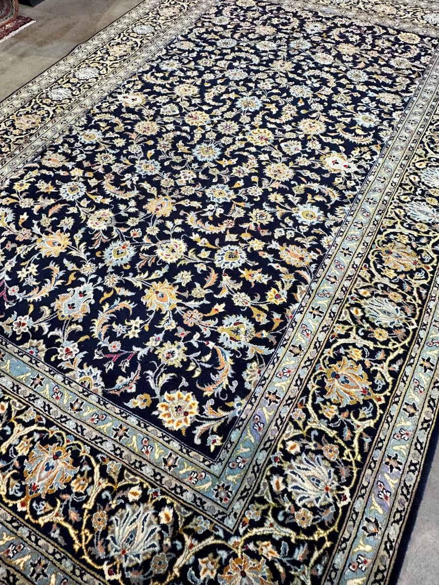 Fine Hand-Knotted Royal Persian Kashan Carpet