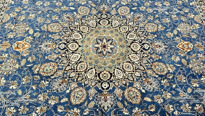 Fine Hand-Knotted Persian Kashmar Carpet