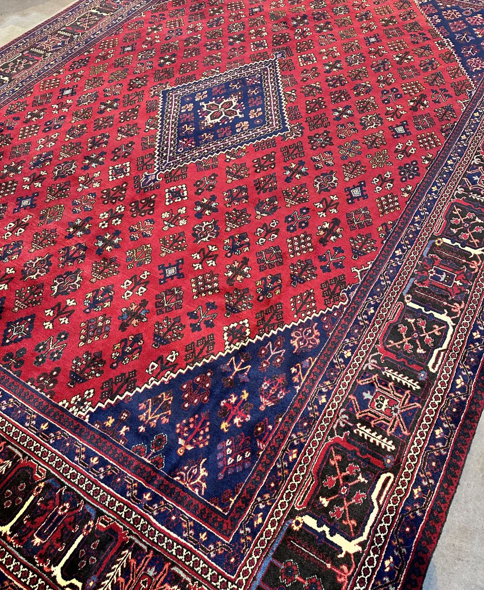 Fine Hand-Knotted Persian Meymeh Carpet