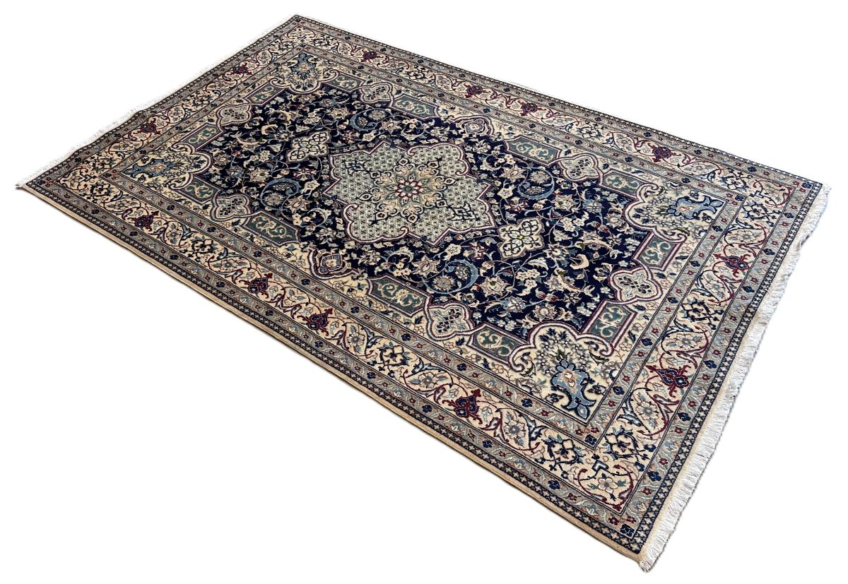 Fine Hand-Knotted Persian Naien Carpet