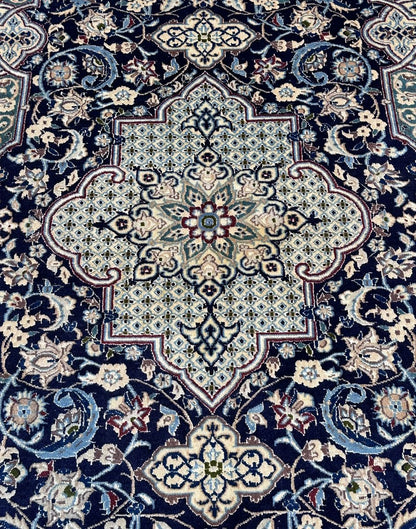Fine Hand-Knotted Persian Naien Carpet