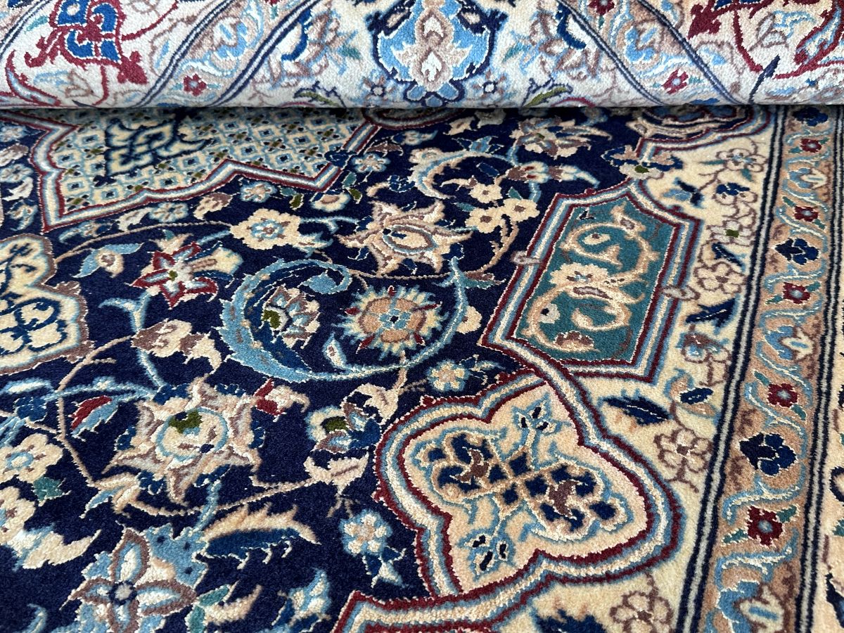 Fine Hand-Knotted Persian Naien Carpet