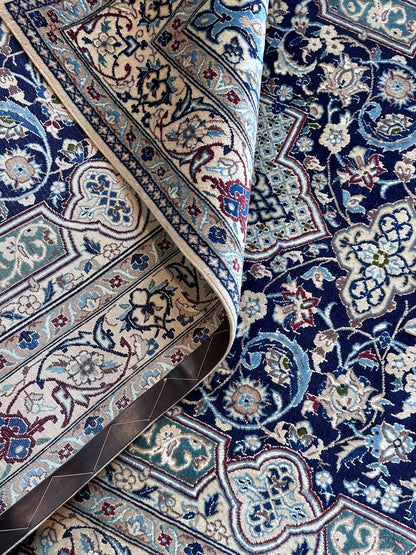 Fine Hand-Knotted Persian Naien Carpet