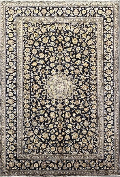 Fine Hand-knotted Royal Persian Kashan Carpet