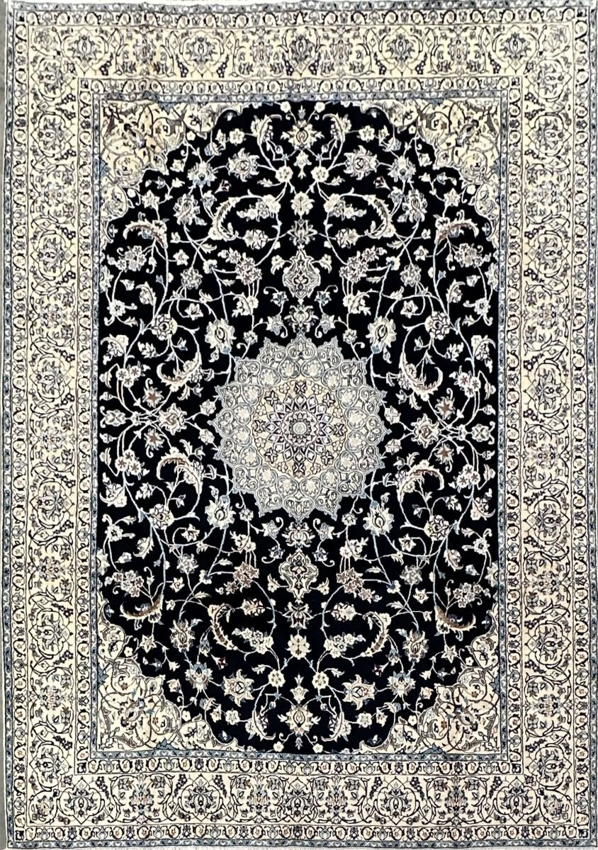 Fine Hand-Knotted Persian Naien Carpet