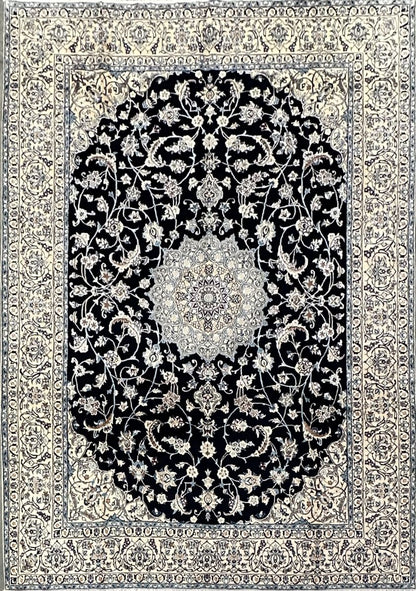 Fine Hand-Knotted Persian Naien Carpet