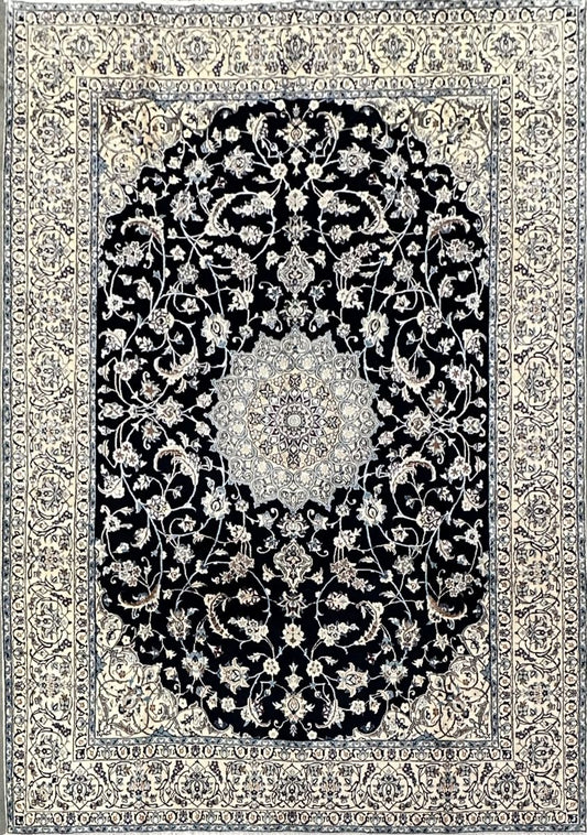 Fine Hand-Knotted Persian Naien Carpet