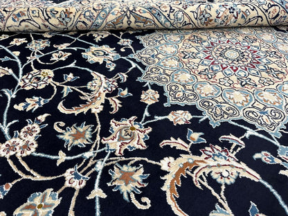 Fine Hand-Knotted Persian Naien Carpet