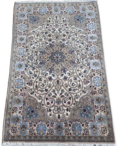 Fine Hand-Knotted Persian Naien Carpet