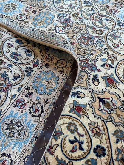 Fine Hand-Knotted Persian Naien Carpet