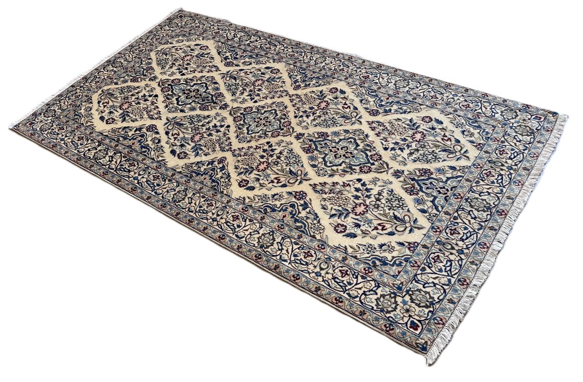 Fine Hand-Knotted Persian Naien Carpet