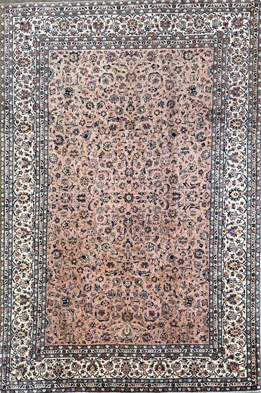 Fine Hand-Knotted Persian Kashan Carpet
