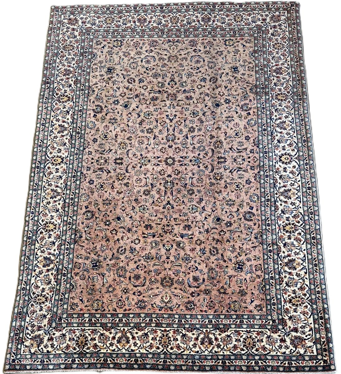 Fine Hand-Knotted Persian Kashan Carpet