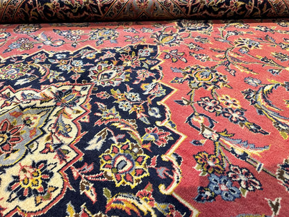 Fine Hand-Knotted Persian Kashan Carpet