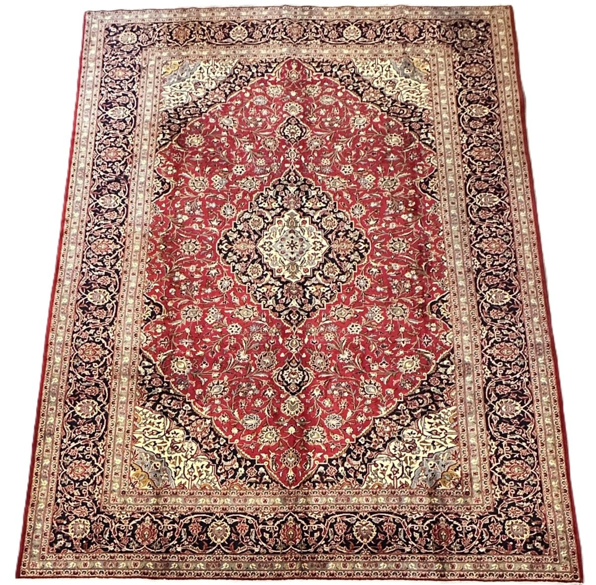 Fine Hand-Knotted Persian Kashan Carpet