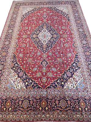 Hand-Knotted Persian Kashan Carpet