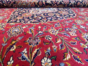 Hand-Knotted Persian Kashan Carpet