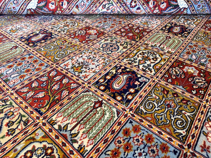 Fine Hand-Knotted Persian Birjand Mood Carpet