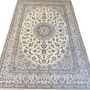 Fine Hand-Knotted Persian Naien Carpet