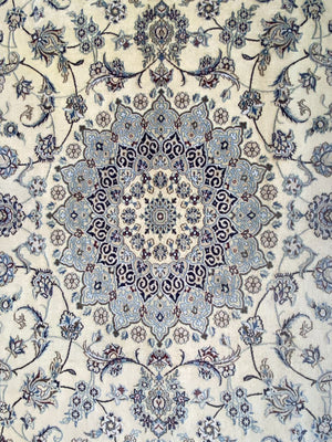 Fine Hand-Knotted Persian Naien Carpet