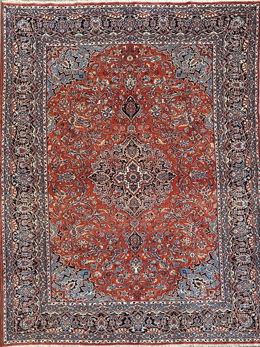 Fine Hand-Knotted Persian Sarouq Carpet