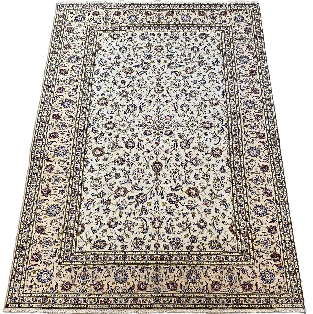 Hand-Knotted Persian Kashan Carpet