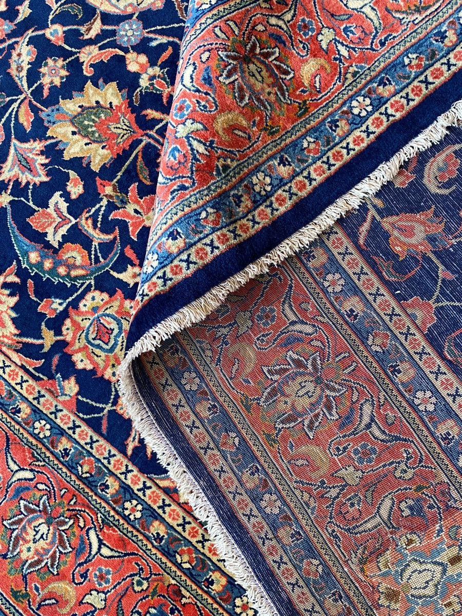 Hand-Knotted Persian Sarouq Carpet