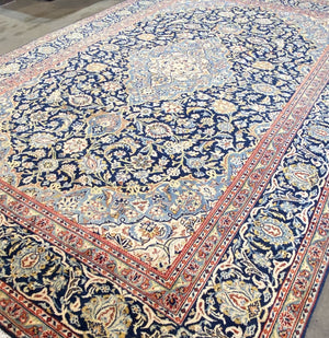 Fine Hand-Knotted Persian Kashan Carpet