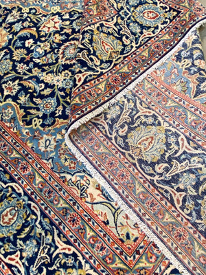 Fine Hand-Knotted Persian Kashan Carpet